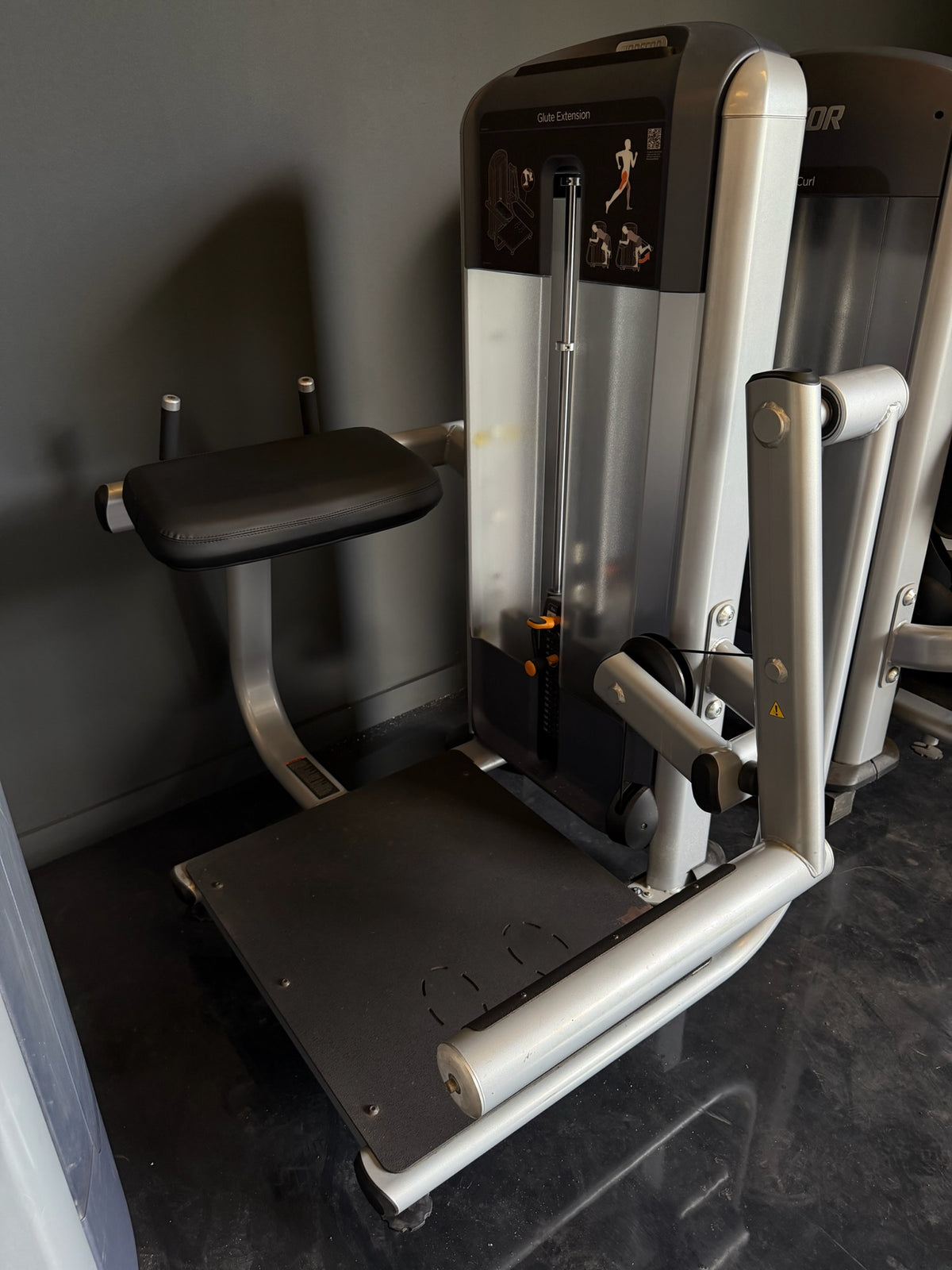 Precor Selectorized Glute Extension