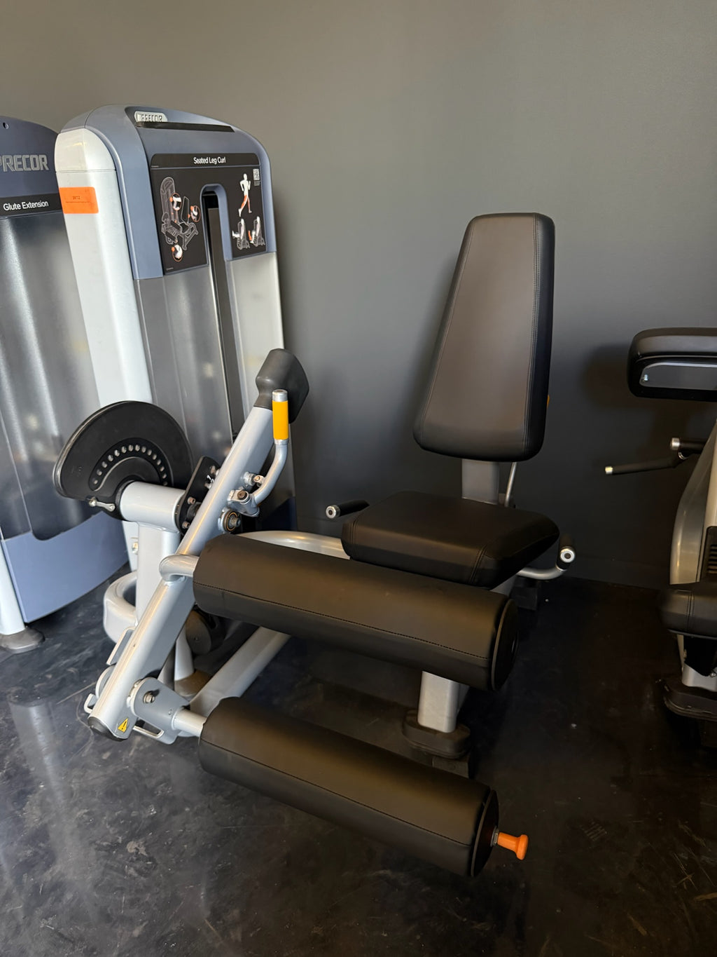 Precor Selectorized Seated Leg Curl